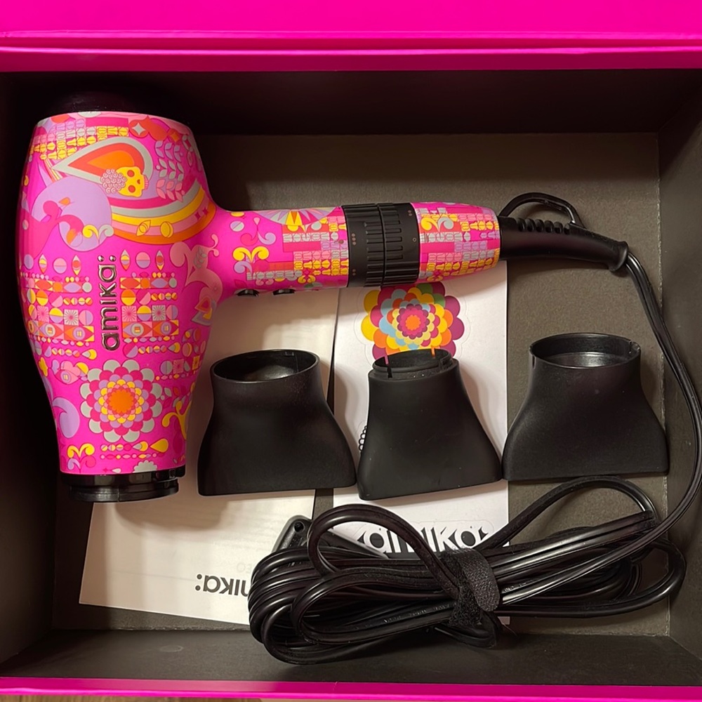 Amika Hair Dryer CEO 360 degree lightweight powerhouse